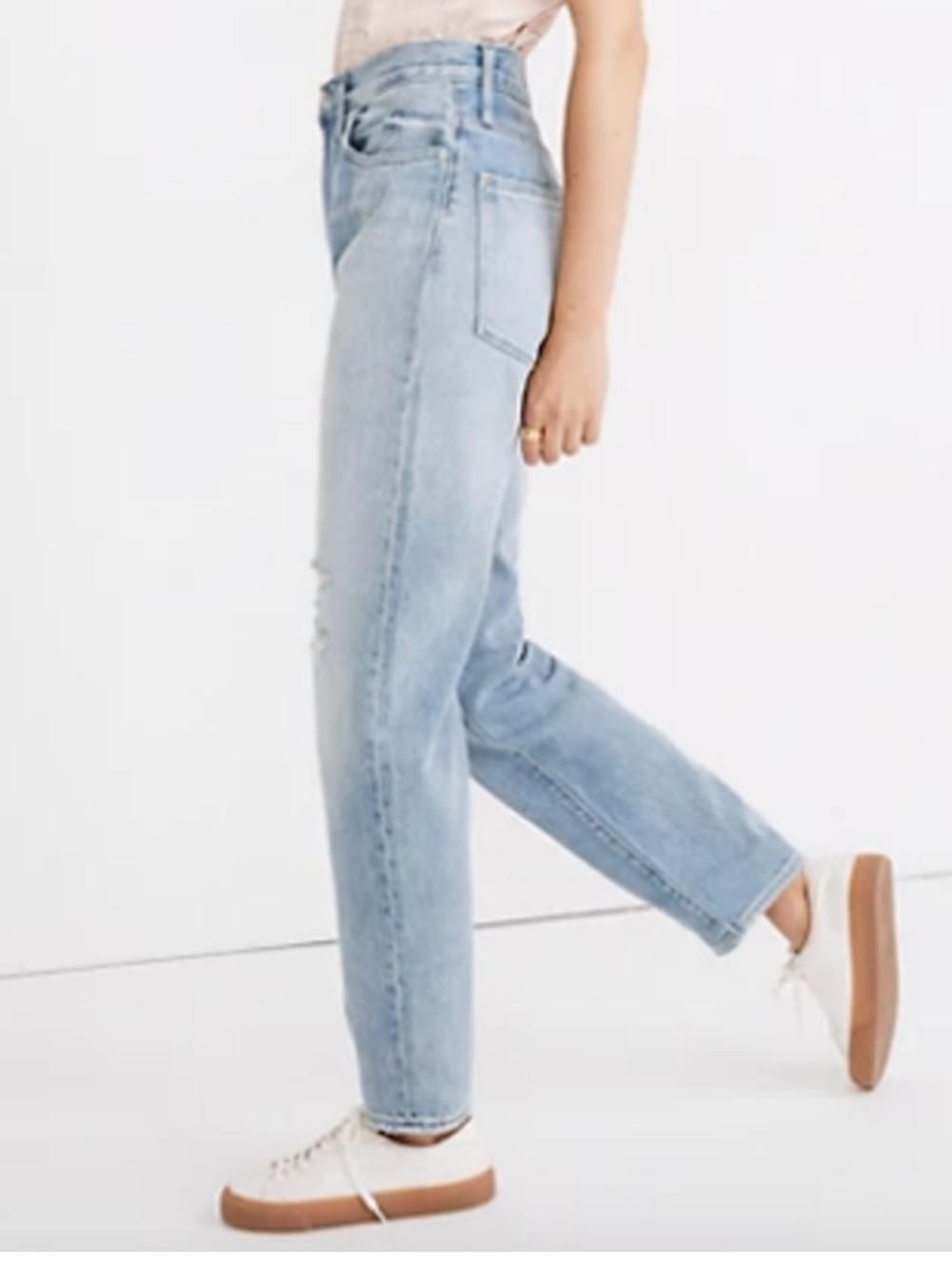 Madewell The Momjean 24 High Rise Straight Leg Light Wash Denim mom Jeans